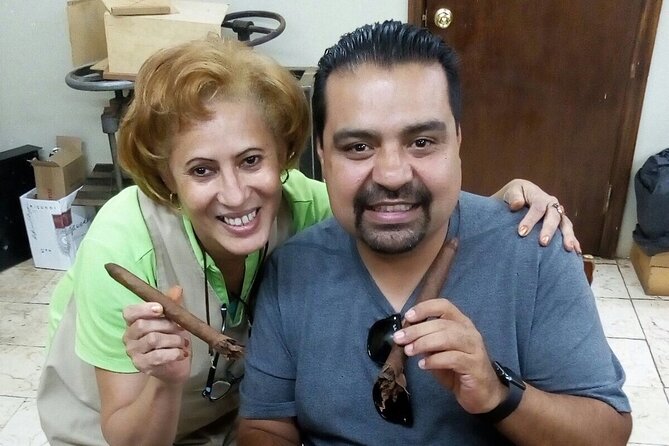 Cigar Rolling Lesson in Nassau - Good To Know