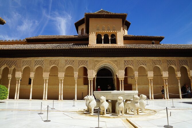 Complete Tour With Audio Guide in the Alhambra of Granada - Key Points