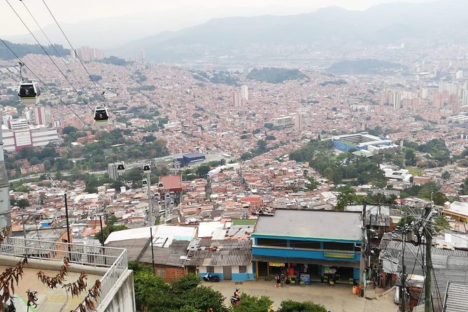 Comuna 8 and Coffee Tour - Explore Medellins Coffee Culture