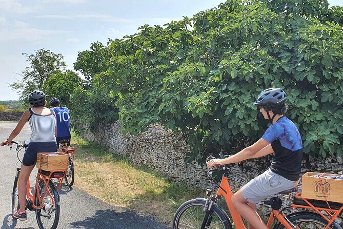 Guided Tour of Rocamadour and Its Canyons by Electric Bike