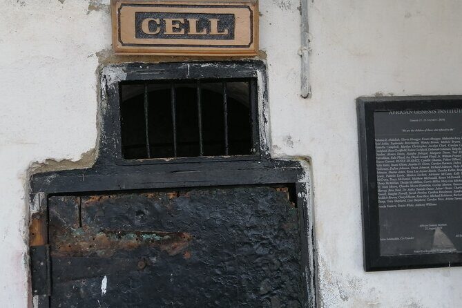 Full- Day Cape Coast Castles and Kakum Canopy Private Tour