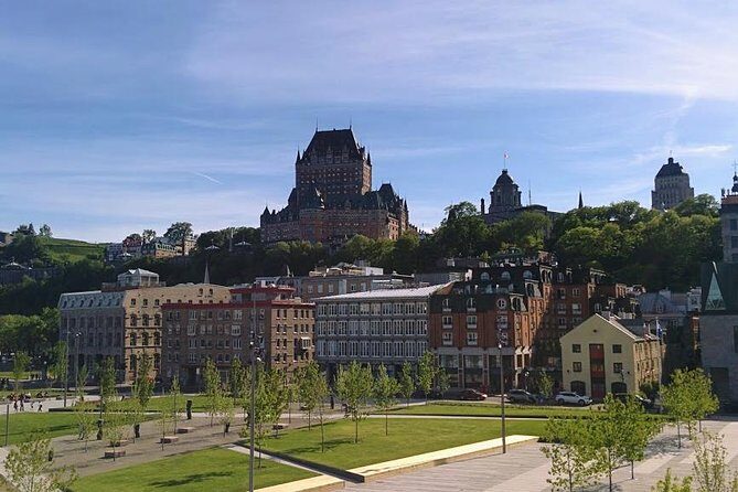 Extraordinary Guided Tour of Old Quebec on Foot