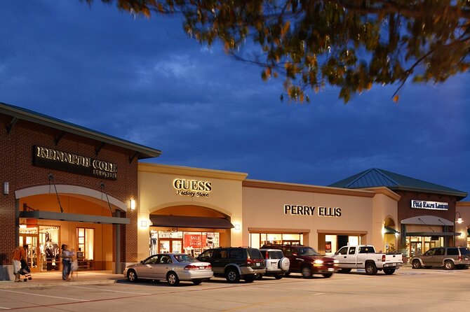 Dallas Best of Outlet Malls in the Luxury Private Limousine - Good To Know