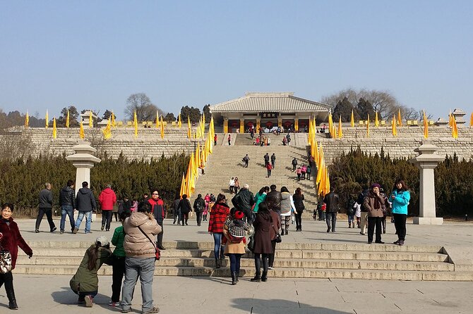 Day Trip to Hukou Waterfall and Huangdi Mausoleum - Tour Highlights
