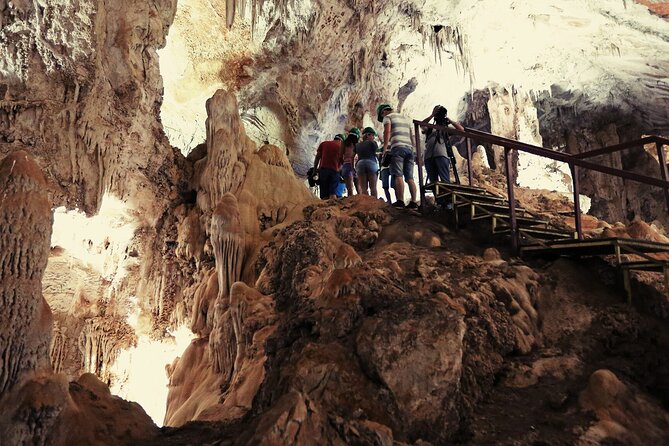 Discovering São Miguel's Grotto - Good To Know
