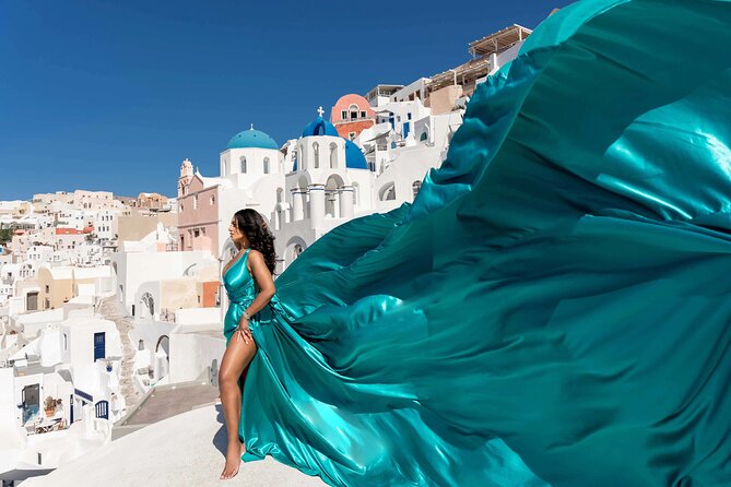 Dreamy Flying Dress Photoshoot in Santorini - Key Points
