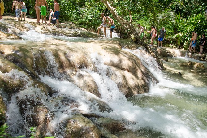 Dunns River & Blue Hole From Runaway Bay - Good To Know