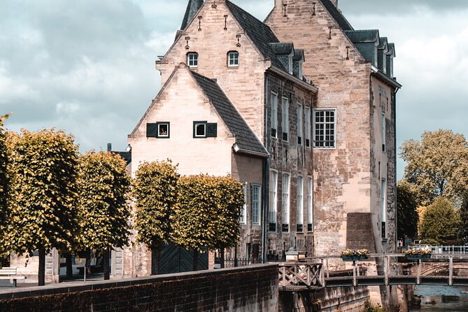 E-Scavenger Hunt Valkenburg: Explore the City at Your Own Pace - Experience the E-Scavenger Hunt