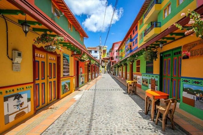 El Peñol and Guatape Small Group Tour From Medellin