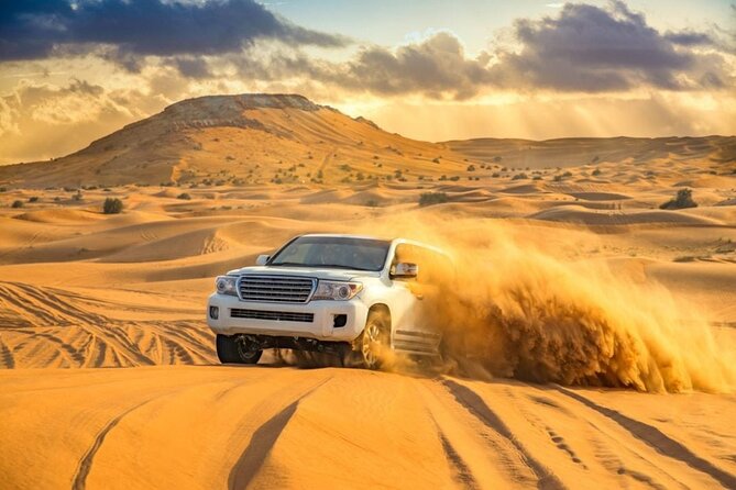 Evening Safari With Dune Bashing, BBQ Dinner and Belly Dance - Good To Know