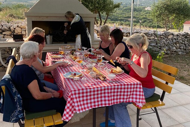 Family-Run Vineyard Tour Review: A Delightful Experience - Key Points