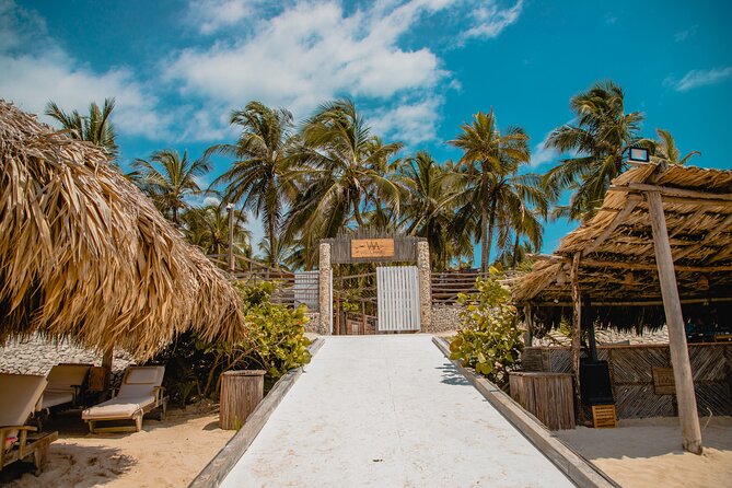 Full Day at the Beach Club Vista Mare in Tierra Bomba - About Your Stay