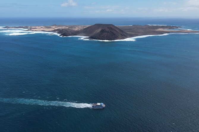 Full-Day Cruise From Lanzarote to Corralejo and Lobos Island - Cruise Overview and Details