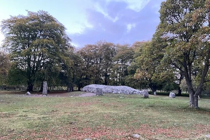 Full Day Outlander and Loch Ness Small Group Tour - Key Points