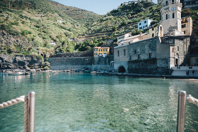 Full Day Pisa and Jewel of the Cinque Terre Tour From Livorno - Key Points