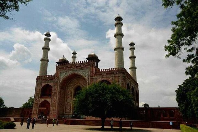 Full Day Taj Mahal Tour With Mughal Era Experience - Good To Know