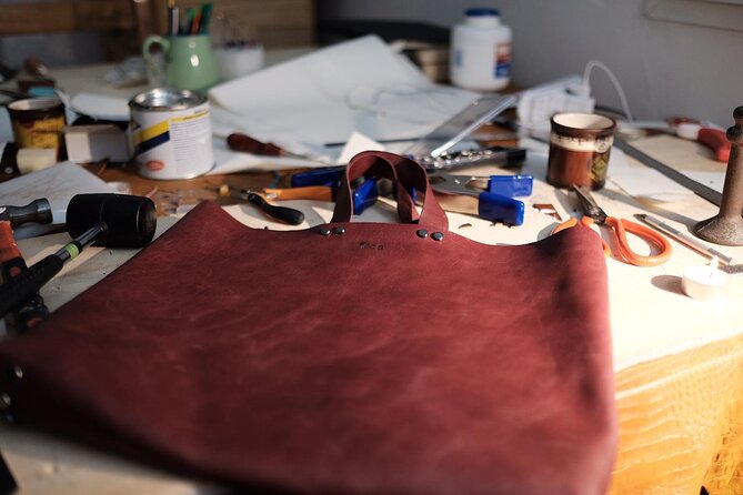 Genuine Leather Tote Bag Workshop in Leiden - Whats Included