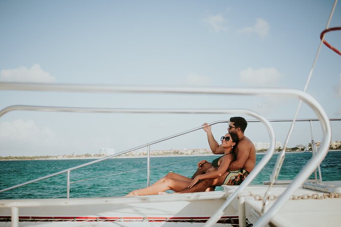 Guided Morning Sail to Boca Catalina With BBQ Lunch - Overview and Experience