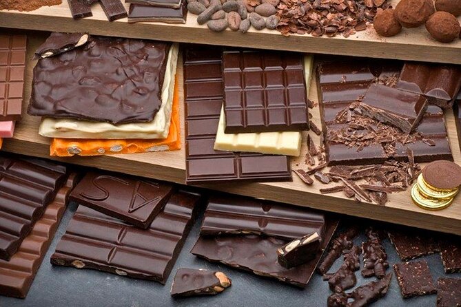 Half Day Guided Tour to La Vila and Altea and Chocolate Factory. - Key Points