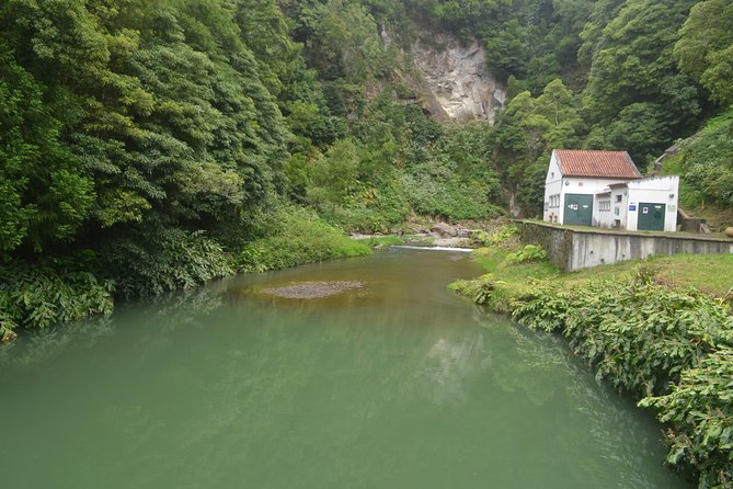Half Day Hiking Tour Salto Do Cabrito and Hot Springs - Included in the Tour