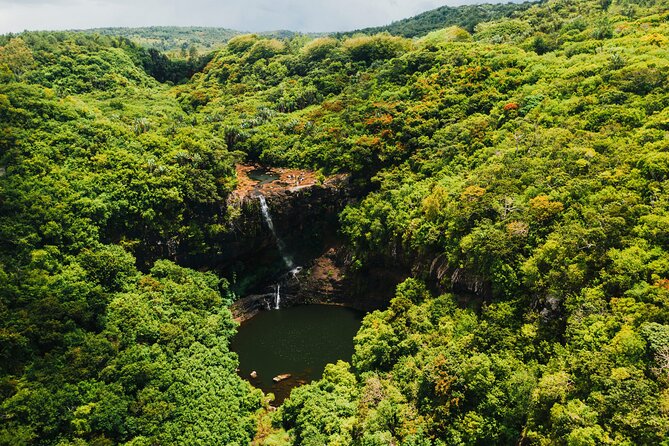 Hiking in Mauritius: Tamarind Falls (7 Cascades) With Hotel Transfer & Guide - Overview of the Hiking Experience