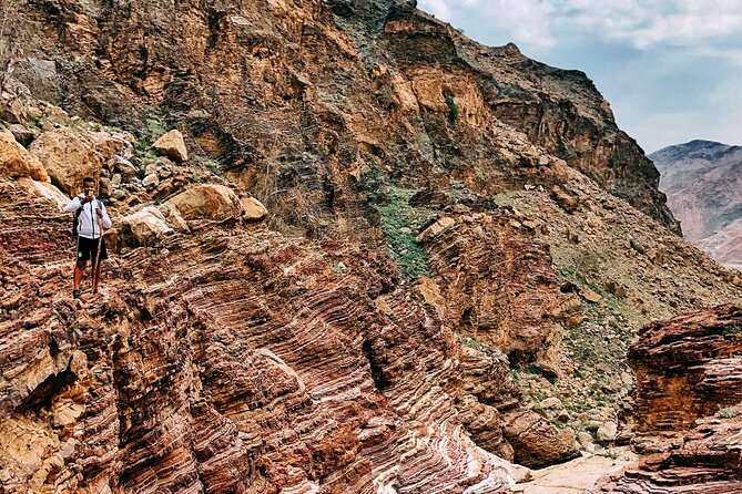 Hiking in the UAE's Scenic Hajar Mountains - Good To Know