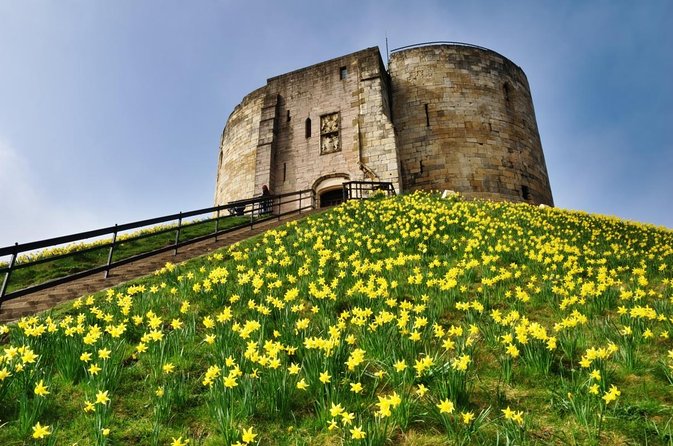 Interactive Treasure Hunt Experience of Yorks Secret - Good To Know