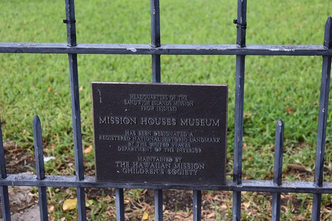 Intimate WWII: Honor Our Heroes and Historic Honolulu Tour With Lunch - About Your Stay