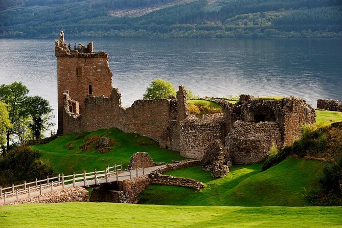 Inverness, Loch Ness and Urquhart Castle Full Day Tour | Travel Buddies