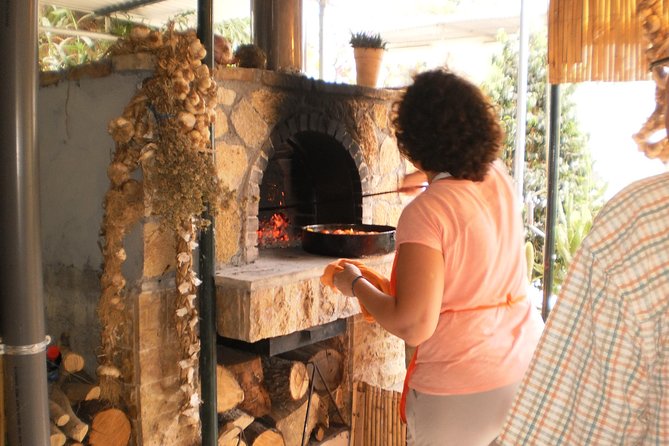 Katakolon Shore Excursion: Greek Cooking Class Review - Key Points