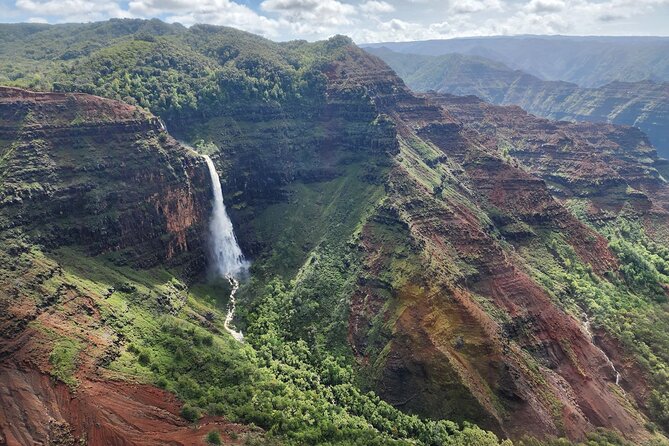Kauaʻi Experience: Doors-Off 3 of 4 WINDOW SEATS