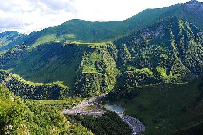 Kazbegi Adventure - Private Day Trip From Tbilisi With a Dinner + Masterclass - Overview and Experience