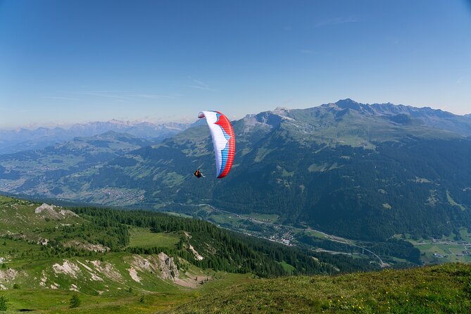 KLOSTERS: Paragliding For 2 - Couples (Video &Photos Incl.) - Good To Know