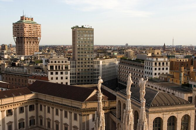 Milan Scavenger Hunt and Highlights Self-Guided Tour - Meeting and End Points