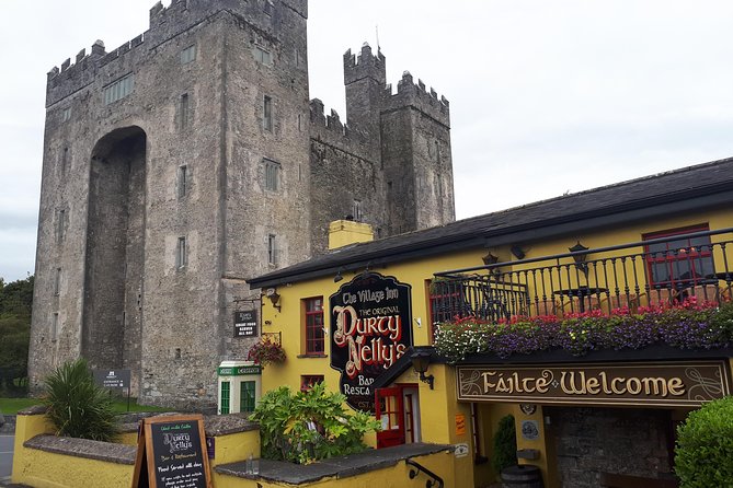 Mini Bus Tour of The Cliffs of Moher & Bunratty Castle - Tour Overview