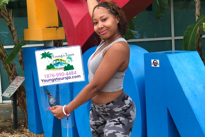 Montego Bay Roundtrip Luxury Transfer With Lounge Access - Transportation Details