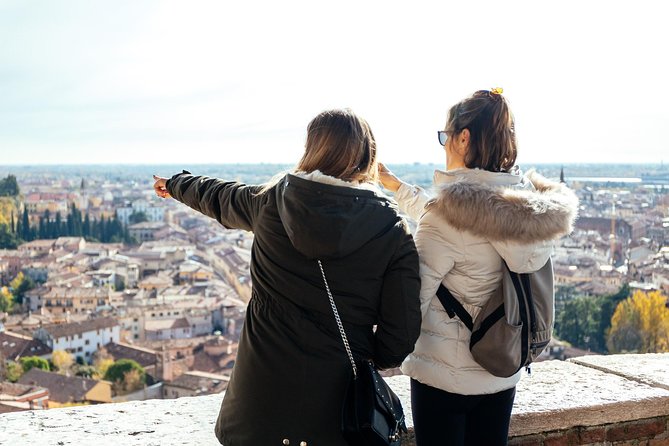 Off the Beaten Track in Verona: Private City Tour - Exploring Veronas Historic Center