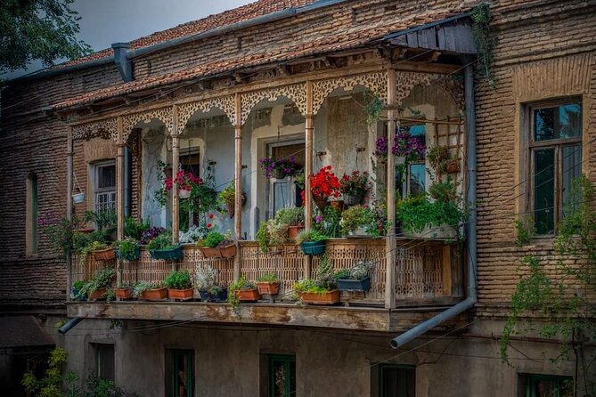 Old Tbilisi Private Tour-Sightseeing, Art and History With an Expert Guide - Good To Know