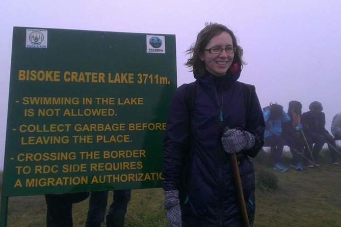 One Day Mount Bisoke Hike Adventure Tour in Volcanoes Park - Good To Know