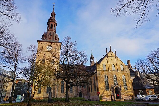 Oslo Scavenger Hunt and Highlights Self-Guided Tour - Key Points