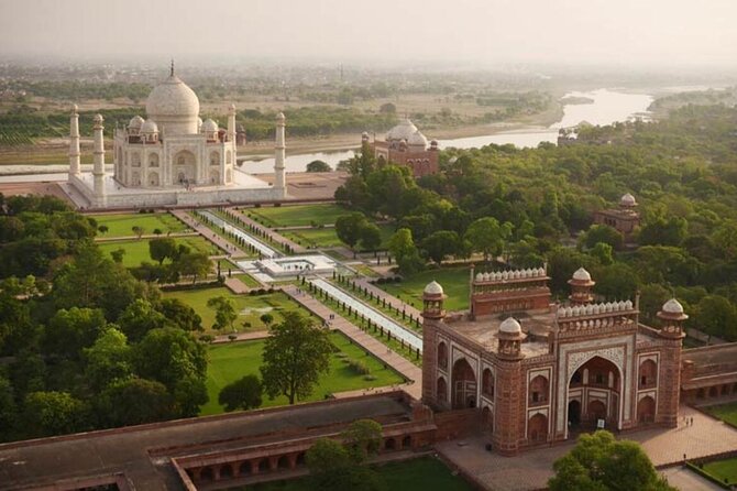 Overnight Taj Mahal Tour- From New Delhi