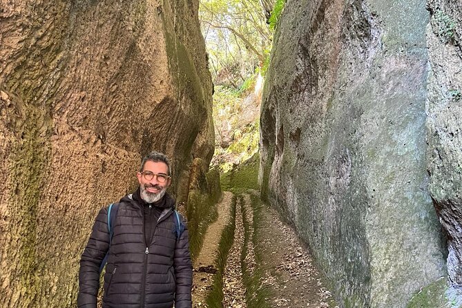 Pitigliano in the Footstep of the Etruscan: Hike and Wine Tasting - Key Points