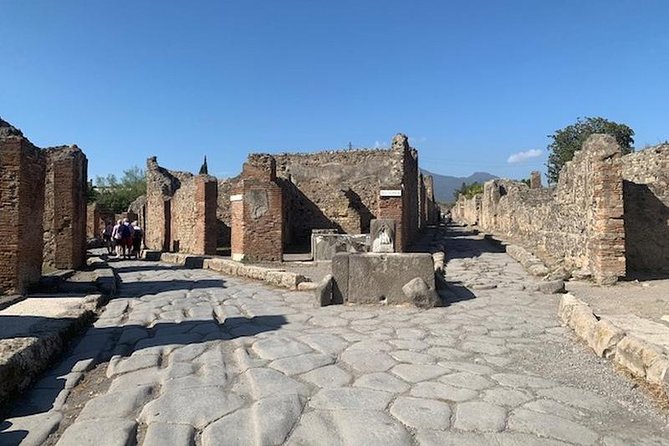 Pompeii Ruins Special - Good To Know