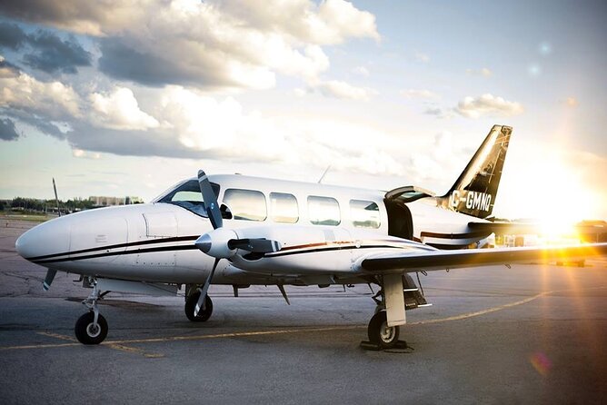 Premium Day Excursion to Kingston With Flight, Cruise and Lunch - Good To Know