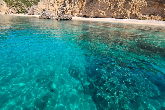 Private Boat Tour Along the Coast of Sesimbra - Tour Overview