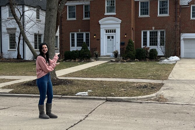 Private Chicago Suburbs Movie Sites Tour Review - Overview of the Tour