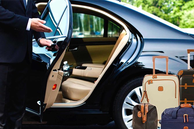Private Departure Transfer From Quito to the Airport - One Way - Service Overview