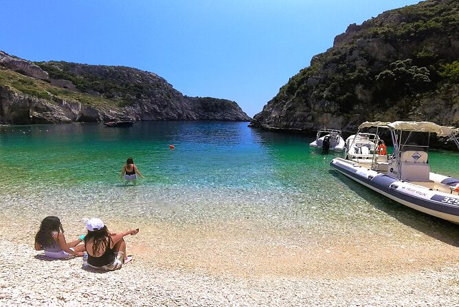 Private Full Day Boat to Grama Bay - Good To Know