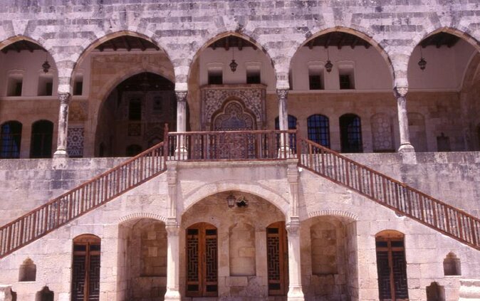 PRIVATE Half-Day Tour to Beiteddine Palace & Deir Elqamar - Key Points