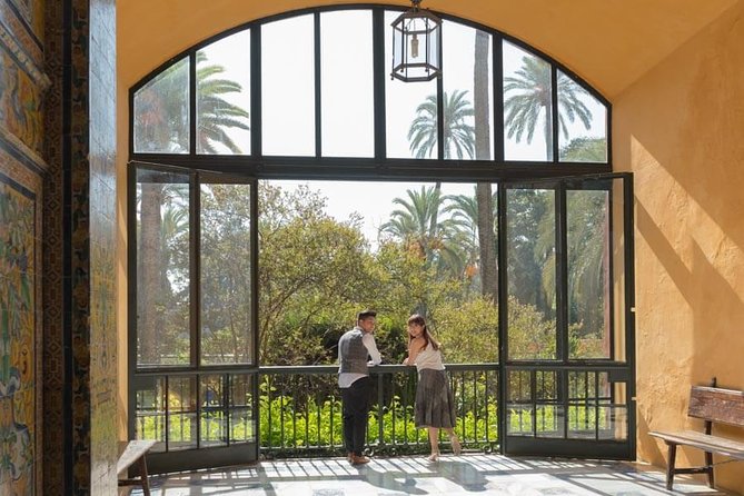 Private Photo Session With a Local Photographer in Seville - Included in the Experience